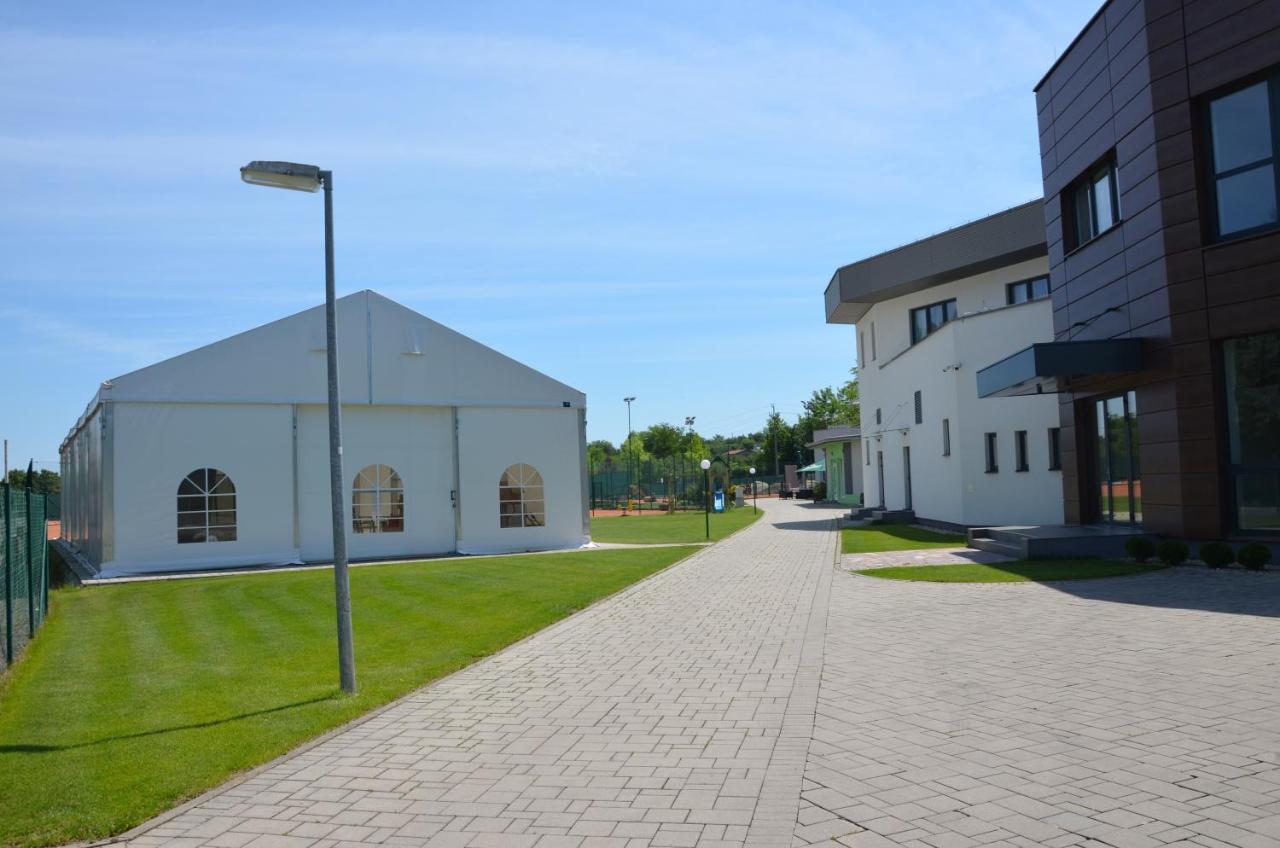 Penzión Rocket Club Lučenec Exterior foto
